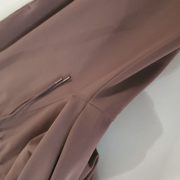 Athleta Metropolis Jogger Size 10 Travel Athleisure Pant - Picture 7 of 16